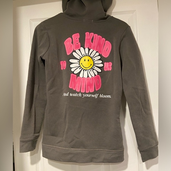 Ardene Hoodie with Design on Back - Picture 2 of 5